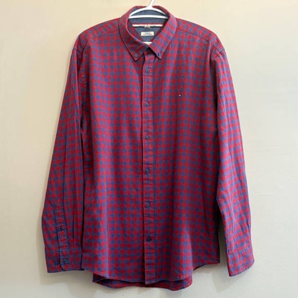 4/$45⚡️Button Down Long Sleeve Shirts Bundle- J. Crew, Tommy, & Guess - Picture 9 of 16